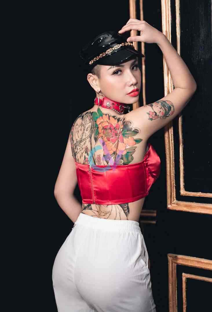 brunette escorts Barcelona, escorts Barcelona experimentadas, Handjobs Escort Service Barcelona, escort Barcelona, compañía femenina para caballeros exigentes, French kissing in Barcelona, 69 Escort Services Barcelona, escort Madrid