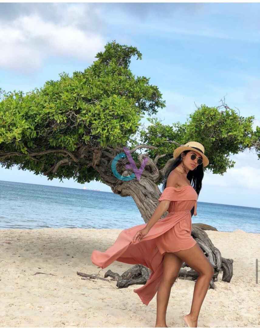 Barcelona luxury escort, DUO Escort in Barcelona, luxury Barcelona escorts, escort Barcelona, mujeres atractivas para fines de semana, citas privadas con damas elegantes, Cum in Mouth Escort Service Barcelona, escort Madrid
