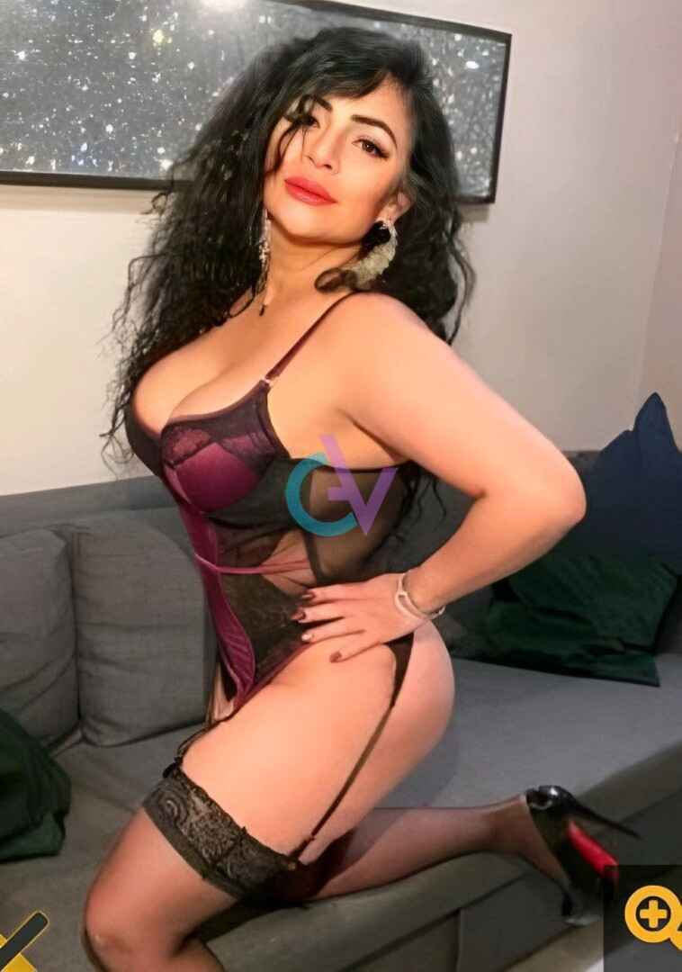 escorts Barcelona destacadas, escorts Barcelona jóvenes, escorts Barcelona trans, escort Barcelona, escorts Barcelona únicas, Full Striptease in Barcelona, compañía sensual para noches especiales, escort Madrid