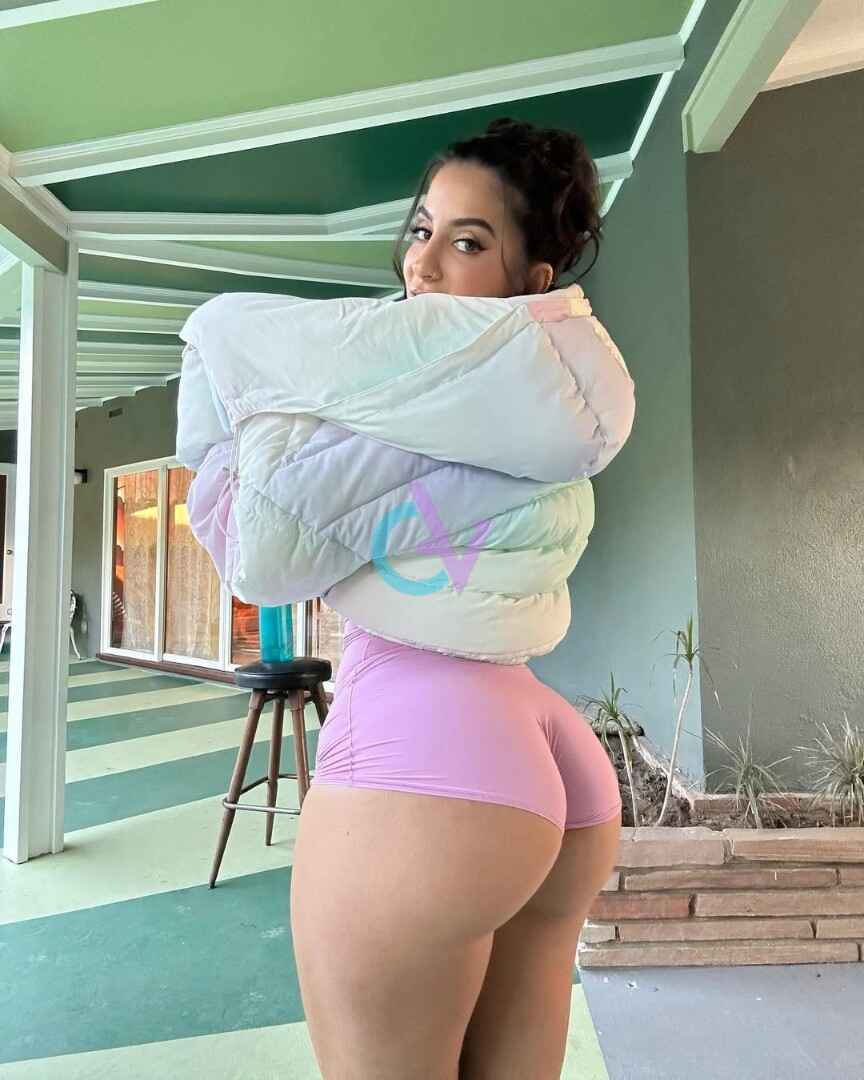 chicas para experiencias únicas en Tenerife, Full Striptease Tenerife, escort Barcelona, encuentros íntimos con mujeres hermosas, Independent escorts in Tenerife, mujeres para momentos inolvidables en Tenerife, escort Madrid